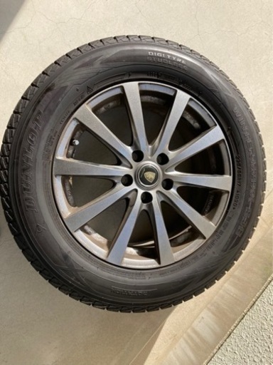 【最終値下げ】ほぼ新品　DUNLOP スタッドレスタイヤ4本