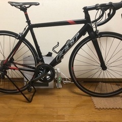 ほぼ新車！　ドイツ車　FELT F75 ロードバイク