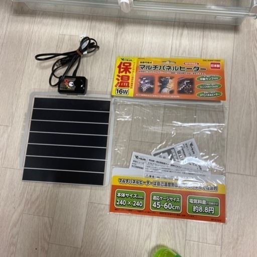 ハムスターケースとヒーターとトンネル