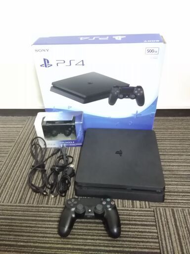 SONY ソニーPlayStation4 PS4本体 CUH-2000A BO1 ジェット・ブラック　コントローラ２個付属