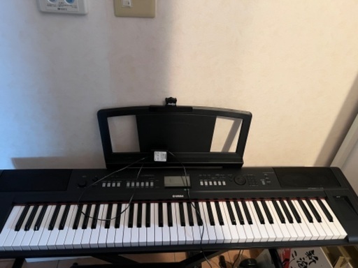 鍵盤楽器、ピアノ Yamaha keyboard