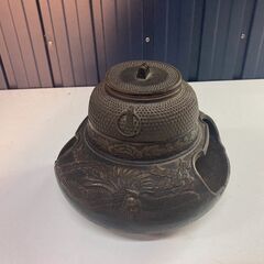 風炉釜 鉄釜 茶釜 釜 鬼面 鬼面風炉 煎茶道具 茶道具 金属工...