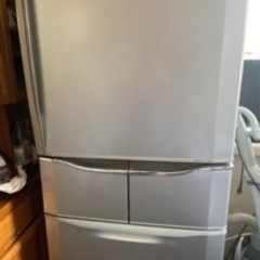 2005年製の大型冷蔵庫