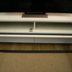 R538 高級 PAMOUNA ハイテレビボード、照明付 全幅190cm 美品 R538 高級 PAMOUNA ハイテレビボード、照明付 全幅190cm 美品
