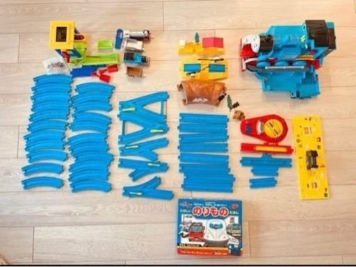 プラレール　ビックトーマス　ベーシックセット　石炭セット　計６点　ほぼ新品