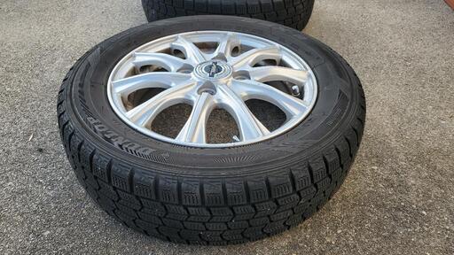 DUNLOP ホイール付 スタッドレスタイヤ 155/65R13 73Q DSX-2決まりました！