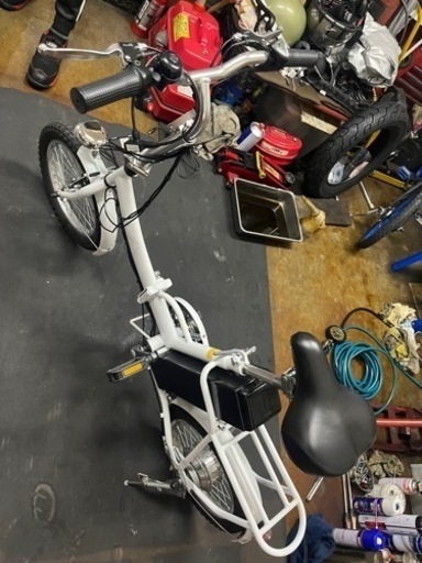 売れました！ 激安 折り畳み 電動自転車 グリップまわすと走ります