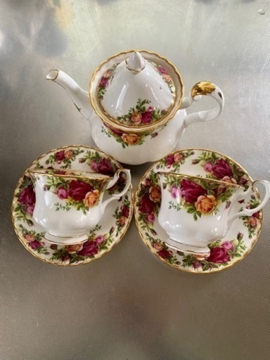 Royal Albert アフタヌーンティーセット