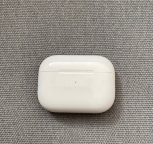 AirPods Pro エアポッズ　Apple イヤホン