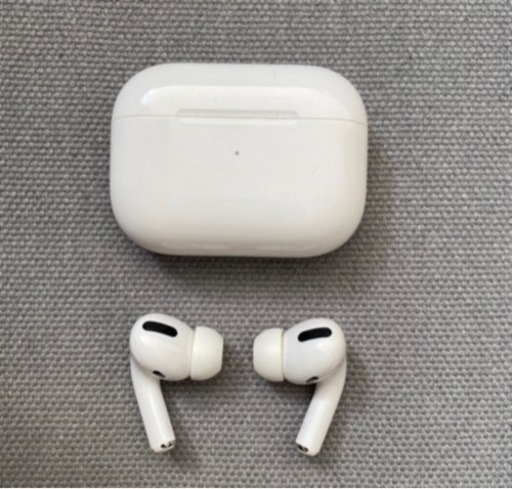 AirPods Pro エアポッズ　Apple イヤホン