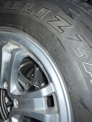 ブリザックVRX ウェッズキーラー　ハイラックス プラドなどに　265/65r17 スタッドレス ブリザックVRX ウェッズキーラー ハイラックス プラドなどに 265/65r17