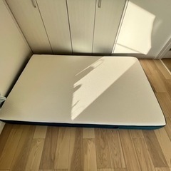 交渉中　コアラマットレスセミダブル　ベットフレーム付き