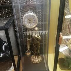 置き時計、大型高さ約７０センチ