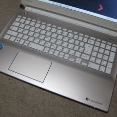 美品Win11 TOSHIBA dynabook T45/CG Celeron 3865U メモリ4GB 新品高速