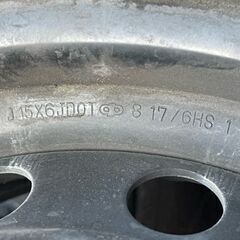 ＜200系ハイエース用 スタッドレスタイヤ4本＞ 195/80R15！溝◎！DUNLOP WINTER MAXX！