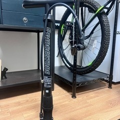 MERIDA マウンテンバイク(専用空気入れ、バイシクルハンガー、チェーン 