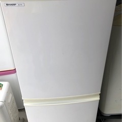 シャープ ノンフロン冷凍冷蔵庫 SJ-714-W 