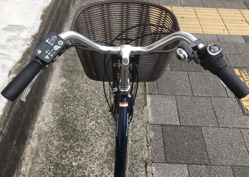 地域限定送料無料　パス　ナチュラ　子供乗せ　8,7AH　紺　神戸市　電動自転車