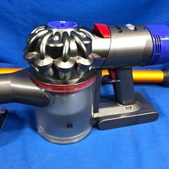 【動作保証あり】Dyson ダイソン 2016年 V8 fluffy SV10FF コードレスクリーナー ②【管理KRK751】