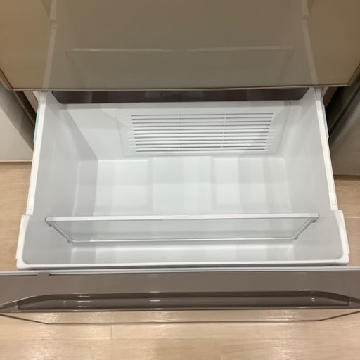 HITACHI(日立)の6ドア冷蔵庫をご紹介します！