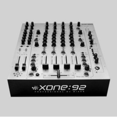 Xone92 mixer(Grey)電源ケーブルAXIS-…