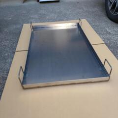 極厚鉄板　バーベキューに　大量調理に　イベントに最適　900ミリ✕550ミリ　持ち手付き　フチ付き