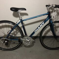 (新車)希少なシマノ製コンポ搭載クロスバイクGiant R3 新車)希少なシマノ製コンポ搭載クロスバイクGiant R3