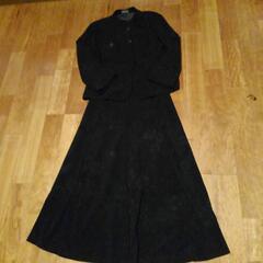 冠婚葬祭・普段着用ふくら織りスーツ　スカートフレア　黒
