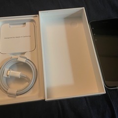 iPhone SE (第3世代) 128GB 白 未使用品