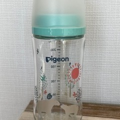 Pigeon 哺乳瓶 240ml
