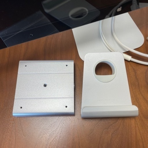 Apple Thunderbolt Display 27インチ + USB-Cアダプター + おまけ2