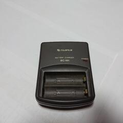 中古 富士フイルム 単３充電器