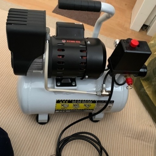 決まりました。エアーコンプレッサー　10L エアーコンプレッサー 10L 最終値下げ