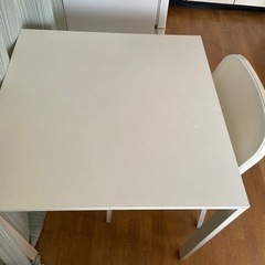  IKEAダイニングテーブル