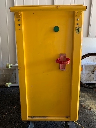 取引成立済み】RENAULT 工具箱/キャビネット