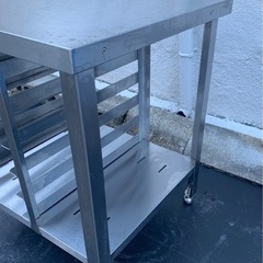 業務用 作業台 調理台 650×600×715(mm) 収納棚 コンロ台 厨房機材 飲食店 キッチン 厨房機器 店舗用品 洗い場 直接引き取り可能 大阪発