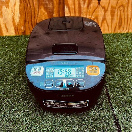 ③11336　ZOJIRUSHI マイコン炊飯ジャー 2016年製 3合1月28～29日大阪配送無料！28日のみ京都も配送無料