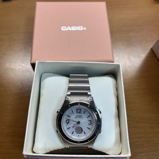 CASIO 腕時計