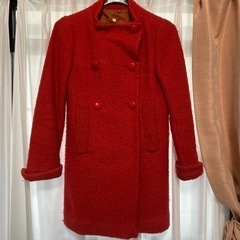 赤色　コート