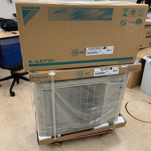 【未使用品】DAIKIN ダイキン ルームエアコン 本体 室外機　R22XRXS ホワイト