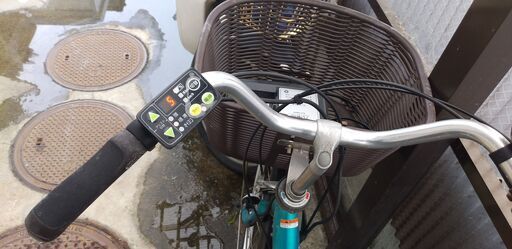 ヤマハ　電動自転車　充電器付き