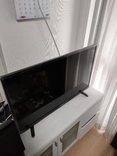 【お取引中】ハイセンステレビ【32型　2017年式】【アンテナケーブル付き】【アンテナ3分配器もオマケ】\nクロームキャスト期間限定オマケ