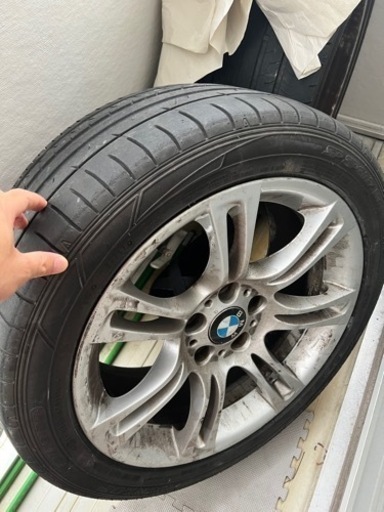 bmwのタイヤとホイル