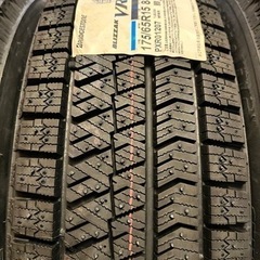 値下げ！スタッドレスタイヤ ブリザックVRX2 新品4本