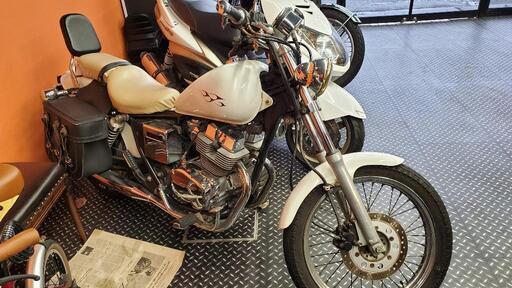 ホンダレブルMC13