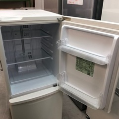 【リサイクルサービス八光　田上店　安心の3か月保証　配達・設置OK】パナソニック Panasonic NR-B14BW-W [冷蔵庫 138L 右開き 2ドア マットバニラホワイト]