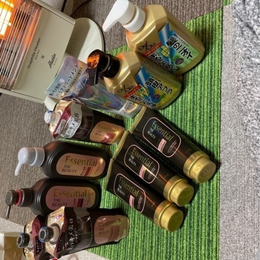エッセンシャルザビューティ＆デオウシャンプーセット　新品