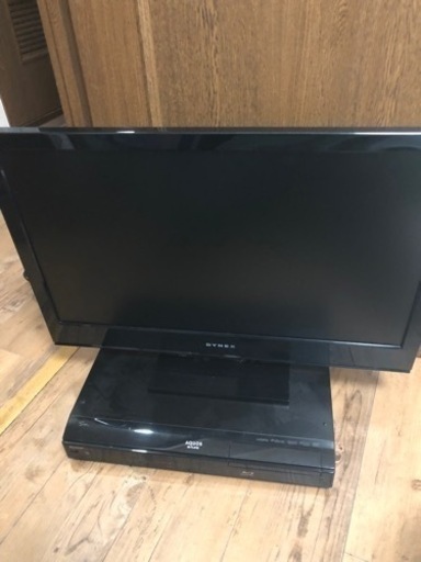 26インチTV＋BDプレイヤー