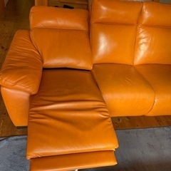 電動リクライニングソファ　