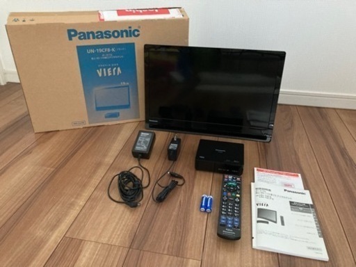 【本日特価】 Panasonic プライベート・ビエラ UN-19CF8-K ポータブルテレビ